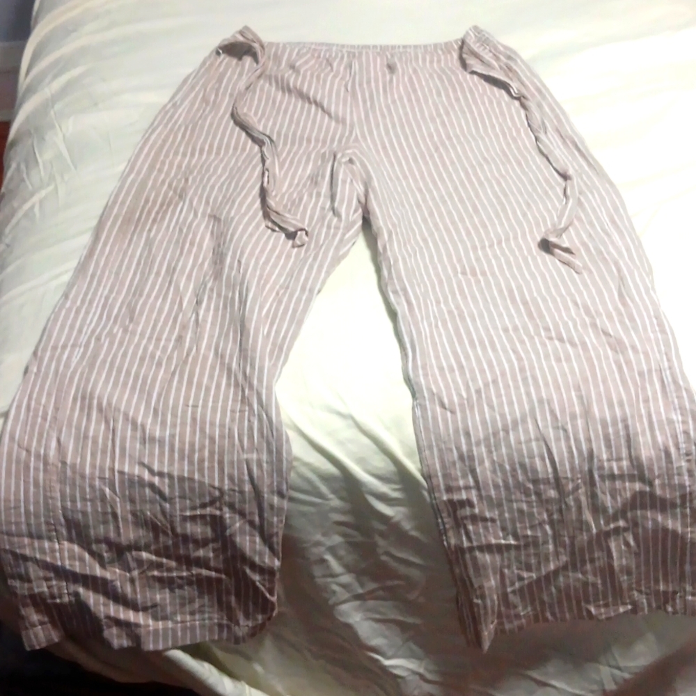 Causal pants